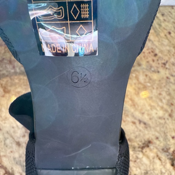 Newbella Peep Toe Stiletto Heel Mousse Fit Sandals - Sz 6.5 - Black - Picture 6 of 9